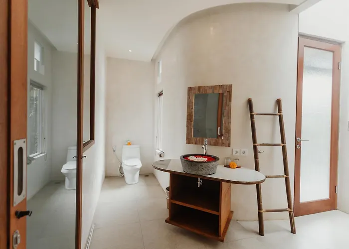The Iyang 3* Ubud