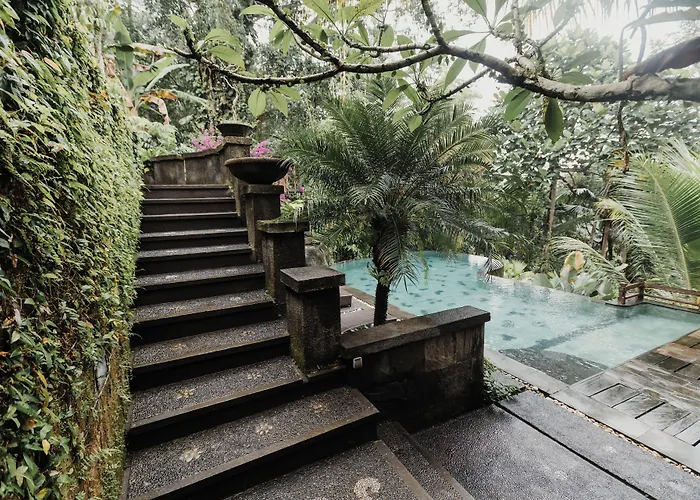 The Iyang Hotel 3*